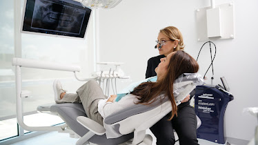 Polish Dentistry Houston Midtown