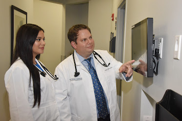 Rachel Kapelow, M.D.