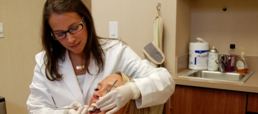 Raphaelson Dental Associates