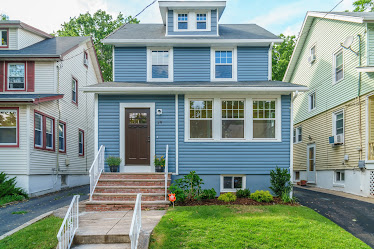 Realty 33