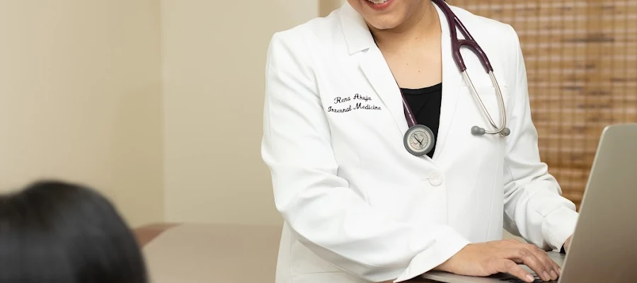 Rena Ahuja, MD