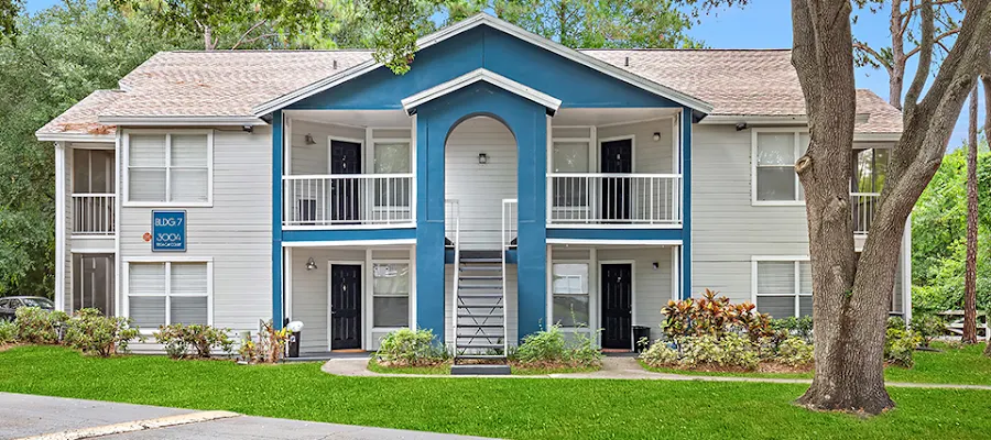 Retreat at Crosstown Apartments