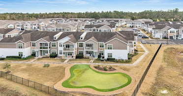 Retreat at Fremaux Town Center Apartments