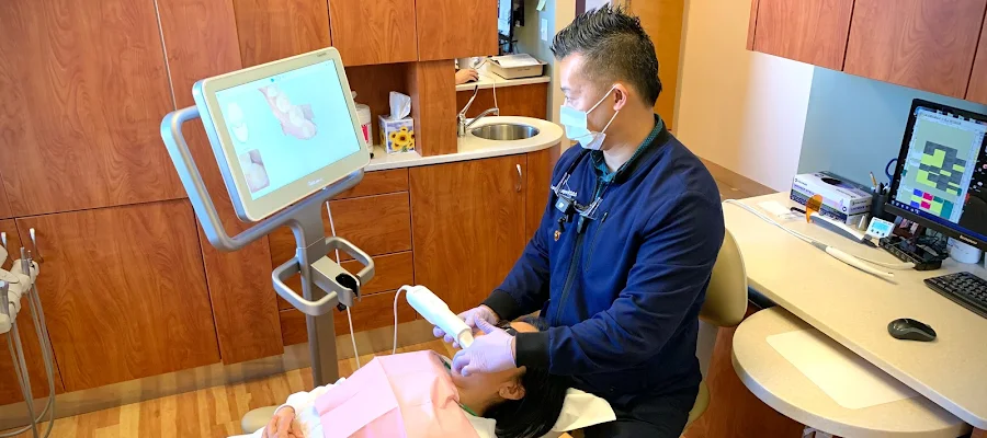 Reyes Dental Group