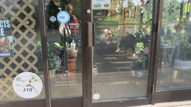 Richardson's Florist, Gifts & Flower Delivery
