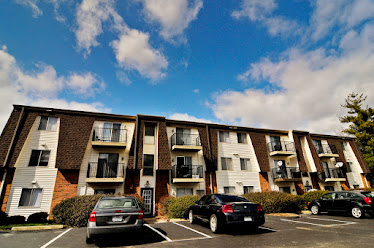 River Chase Apartments