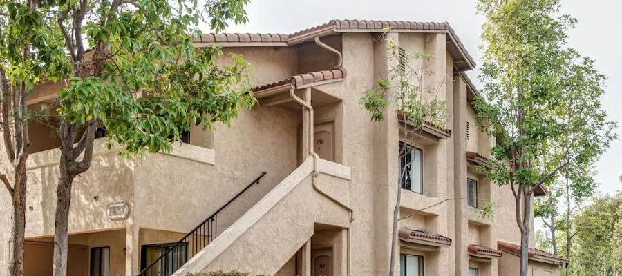 River Oaks Apartment Homes