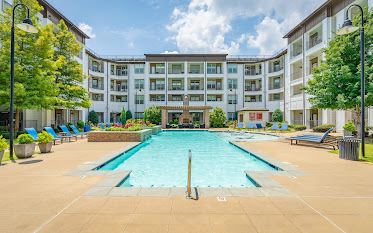 Riverhouse Apartments