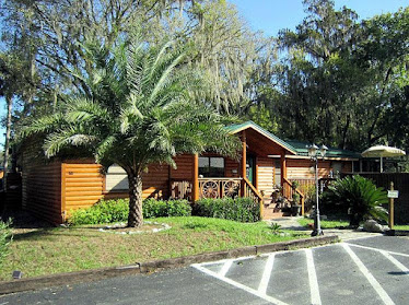 Riverside Lodge Resort