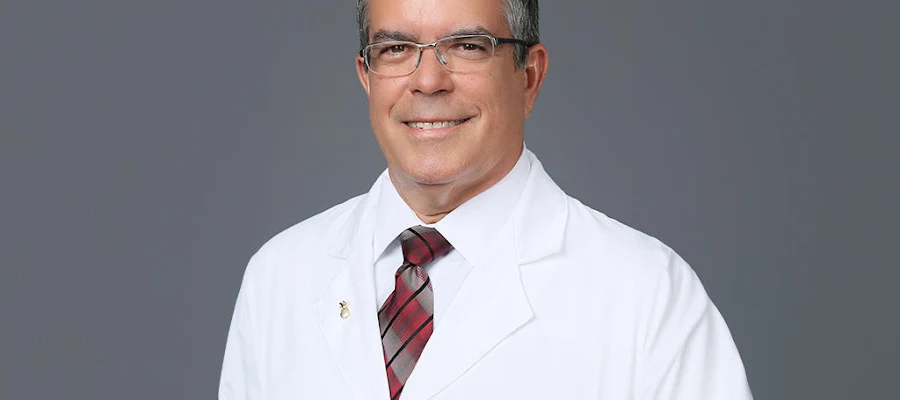 Roberto Arce, MD