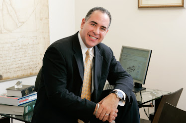 Ronald Laracuente, MD