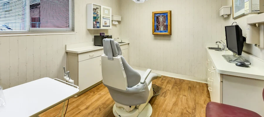 Ronald T Blanchette DDS