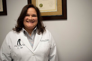 Rosana Rodriguez, DPM, CWS - All About Feet & Legs