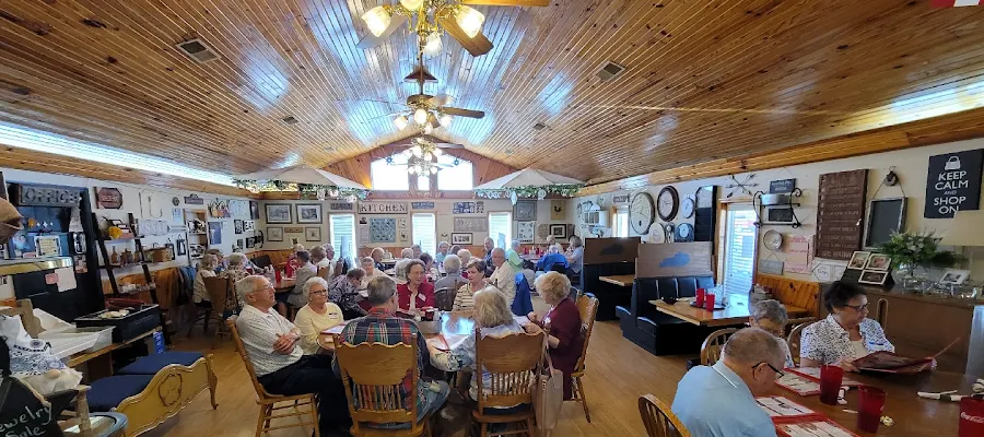 Ruckels Restaurant, Pay Lake and Catering Too and Now Cabins