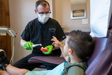 Salinas Dental Health