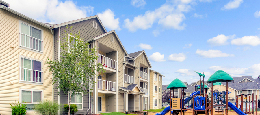 Seasons Apartments