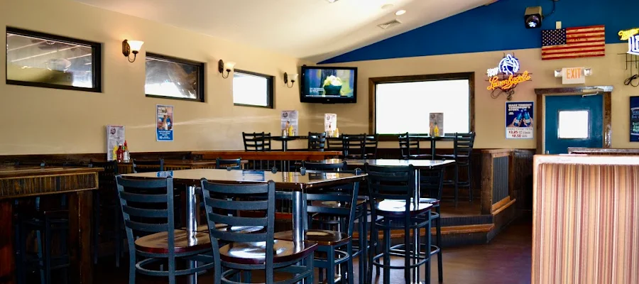 Sidelines Sports Bar & Grill