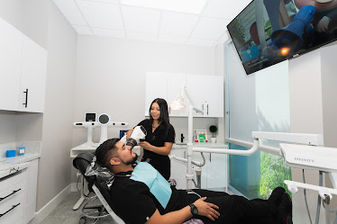 Signature Smiles Dental