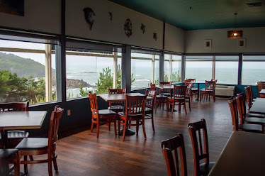 Sirens Oceanfront Bar