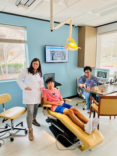 Smile in Style Orthodontics, Periodontics & Dental Implants