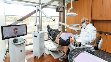 Smile Perfection: Sharad Pandhi DDS