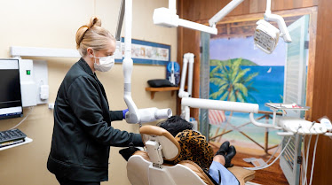 Smile Tustin by Dr. Ezzy