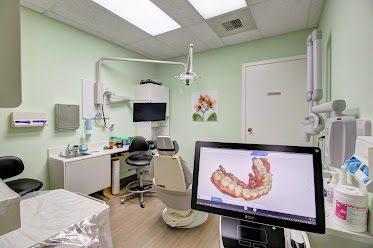 SMILES ON 35th - Seattle Dentist