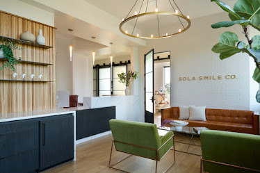 Sola Smile Co.