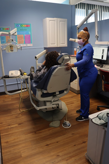 Sonrisa Family Dental