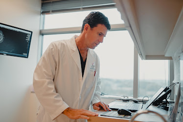 Steven J Thornton, MD