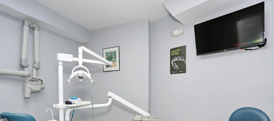 Strong Roots Dental