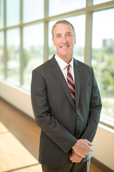 Stuart E Smith, M.D.