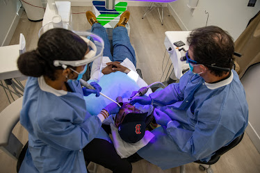 Stuparich & Nouel Dental Associates: Drs. Mauro Stuparich, DDS & Alexandra Nouel, DDS