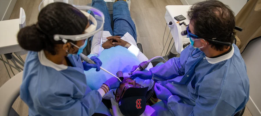 Stuparich & Nouel Dental Associates: Drs. Mauro Stuparich, DDS & Alexandra Nouel, DDS