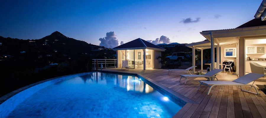 Super Luxury Group