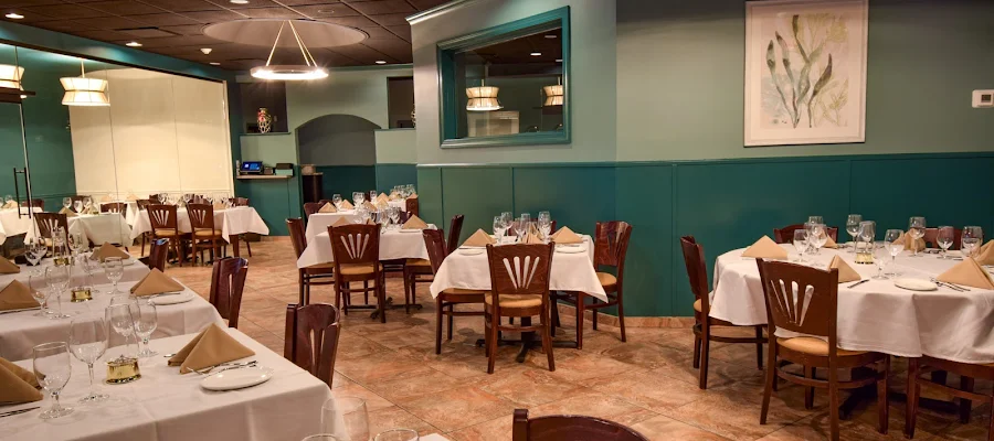 Taste & Sea Seafood, Steaks, Libations