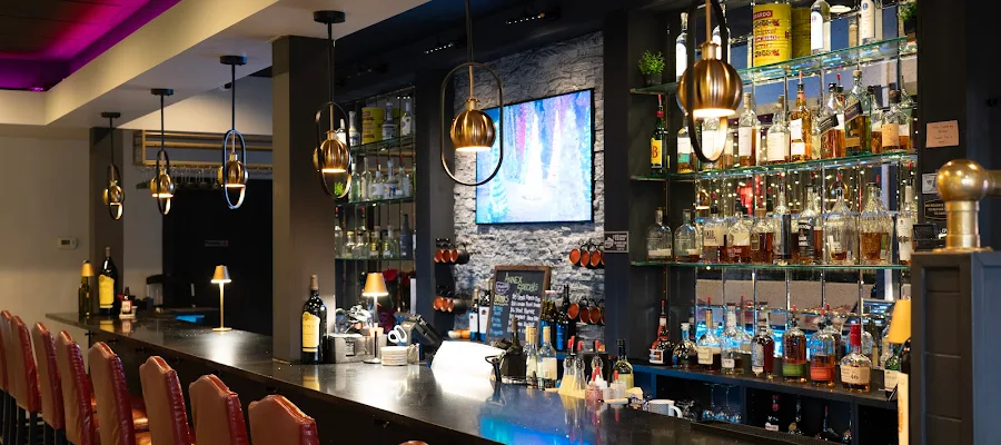 The ANNEX Restaurant & Lounge