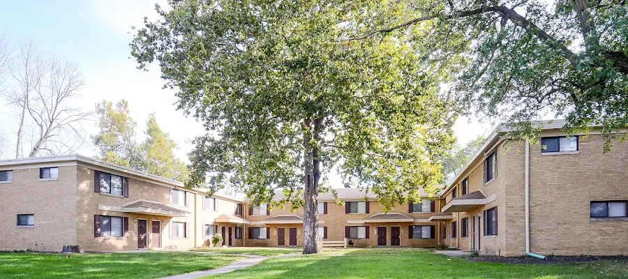 The Vistas Apartment Homes