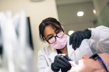 Traynor Periodontics & Implants