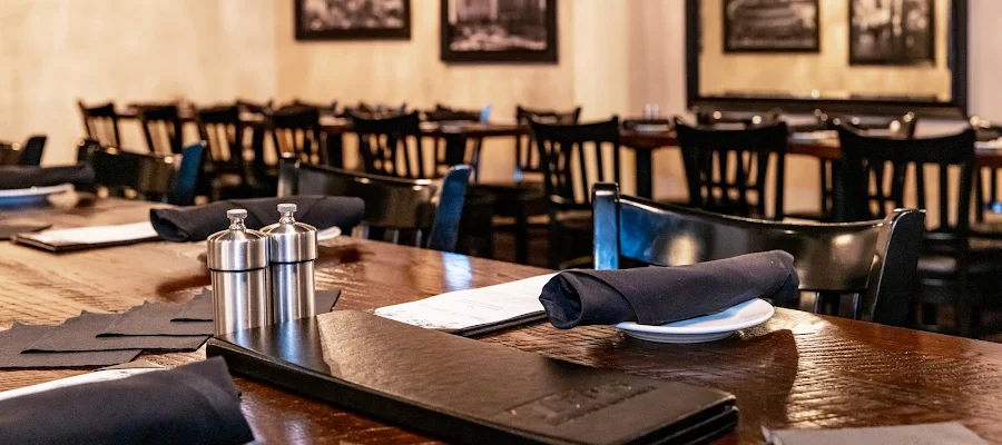 Trivs Restaurant and Lounge
