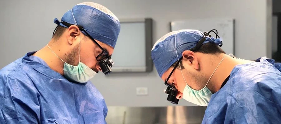 U R O L O G O Dr. Victor Pérez Manzanares