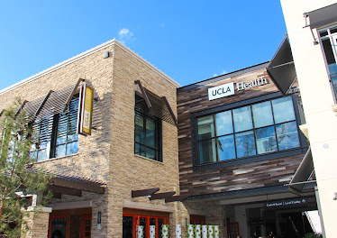 UCLA Health Woodland Hills Family Medicine, Internal Medicine & Pediatrics