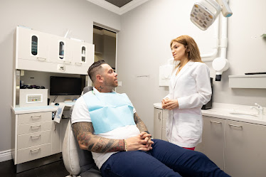 Valencia Smile Expert Cosmetic and Implant Center