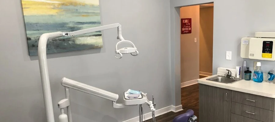 Village Dentistry Greenfield: Jason Bayless DDS