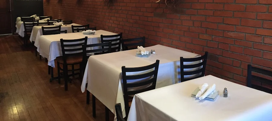 Vilorio’s Bar & Bistro