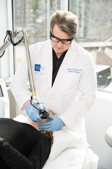 Virginia Institute of Plastic Surgery - Richmond Breast Lift & Liposuction