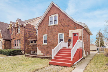 Wardlow Group | Downers Grove, IL Real Estate Agents | @properties Christie's International