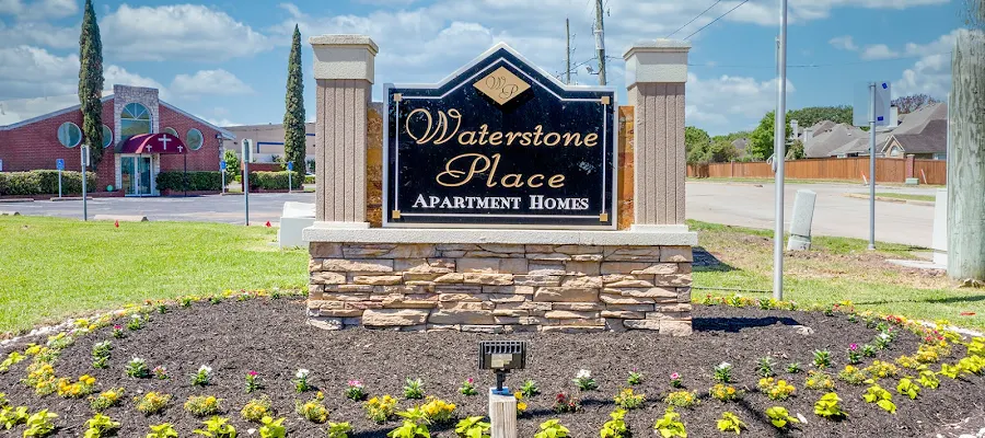 Waterstone Place Apartments