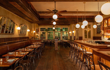 Waverly Kitchen & Bar Charlestown