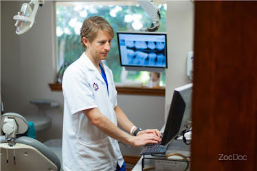 Westlake Dental Associates: Dr. Scott Lundy DDS